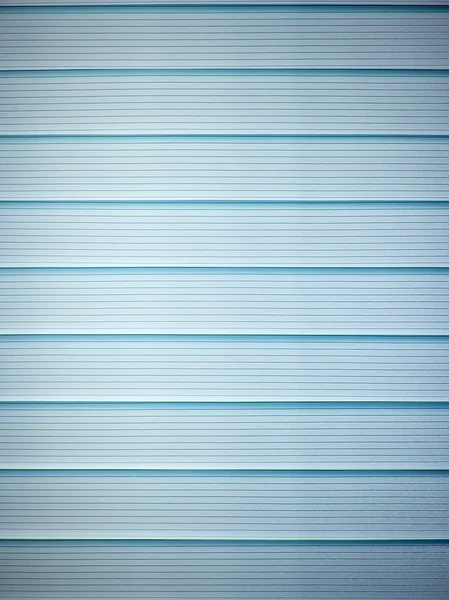 Persianas de janela azul brilhante — Fotografia de Stock