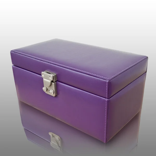 Caja de cuero púrpura —  Fotos de Stock