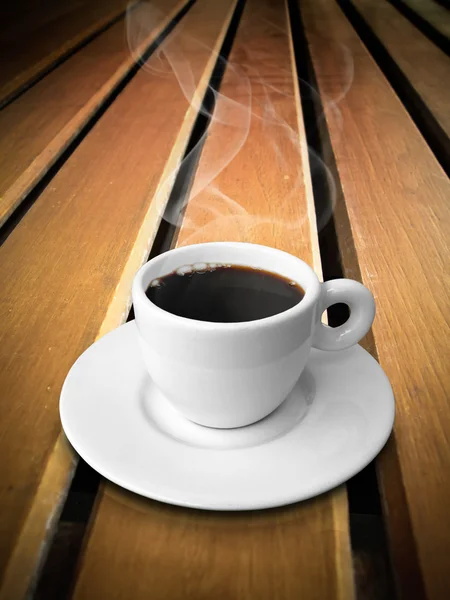 Fehér kerámia, fa, kávé — Stock Fotó
