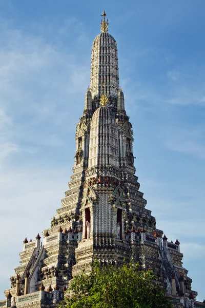 Gran pagoda tailandesa — Foto de Stock