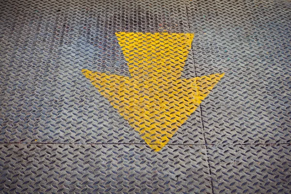 Flecha amarela — Fotografia de Stock