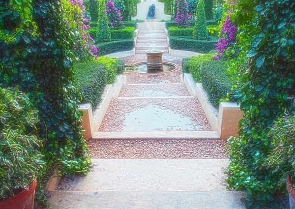 Jardín romántico — Foto de Stock