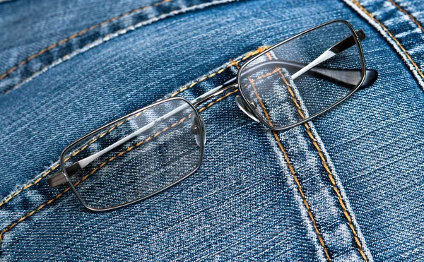 Óculos no bolso — Fotografia de Stock