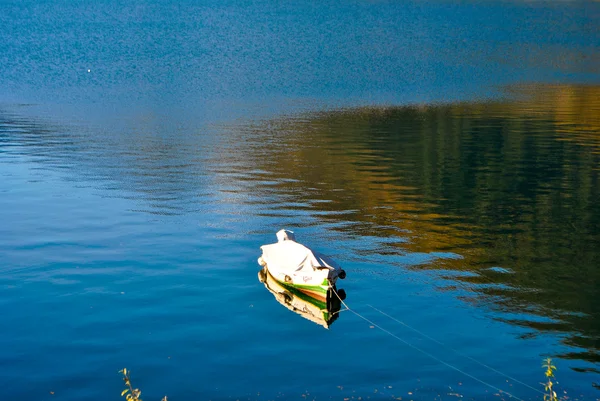 镜子湖 — 图库照片