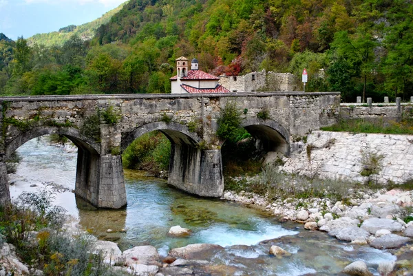 Bridge to the river — Stock Photo, Image