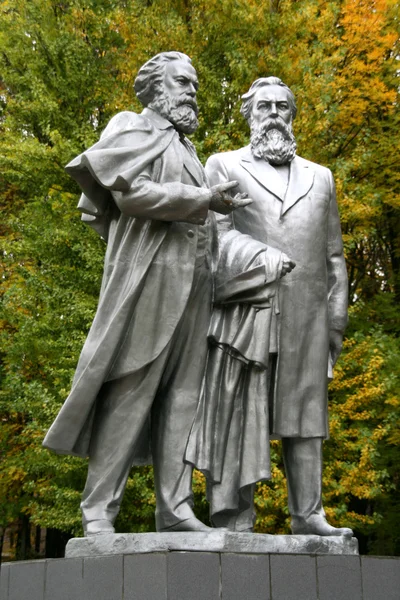 stock image Monument to Charles Marx and Fridrih Engels