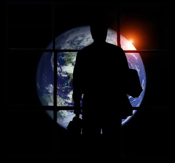 Людина Земля Вікні Підняттям Сонця — стокове фото