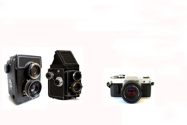 Τέσσερις Παλιές Φωτογραφικές Μηχανές Φιλμ Εμφάνιση Για Λευκό Φόντο — Φωτογραφία Αρχείου