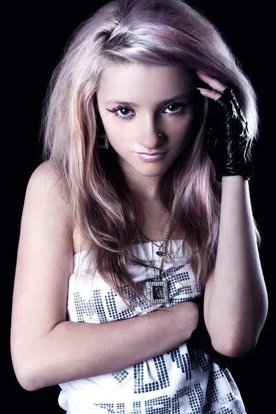 Portret atrakcyjny blond dziewczyna w rękawice dla sztangi — Zdjęcie stockowe