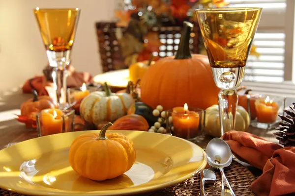Place settings ready for thanksgiving Royalty Free Stock Images