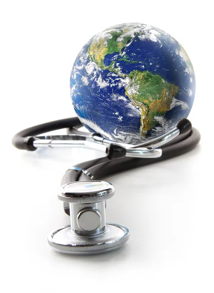 Stethoskop Mit Globus Auf Weißem Hintergrund — Stockfoto