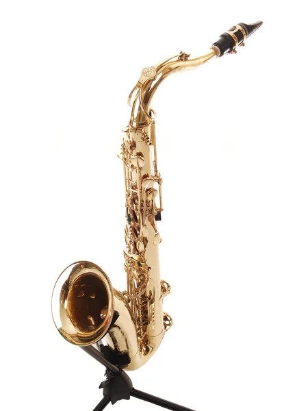 Ein Blechsaxophon auf dem Ständer. — Stockfoto