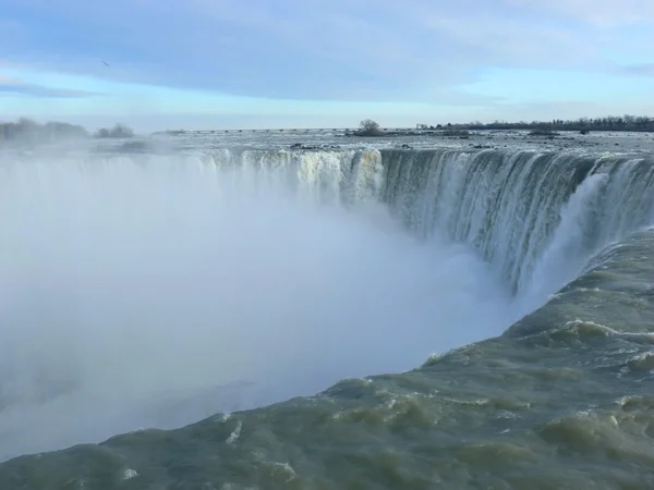 Wodospadu Horseshoe Falls Kanadzie Niagara Falls Zimowy Dzień Mgły Zbliża — Zdjęcie stockowe
