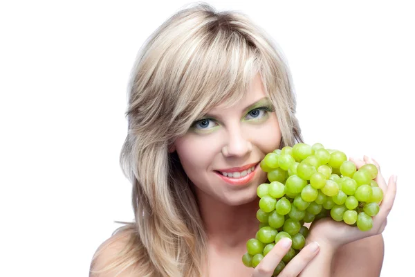 Молода дівчина з виноградом — стокове фото