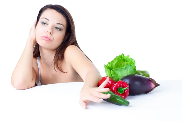 Junges Mädchen mit Gemüse — Stockfoto