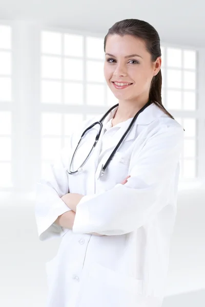 Kvinna läkare på sjukhus — Stockfoto