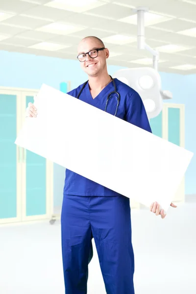 Moderner Krankenhaus junger Mann Arzt — Stockfoto