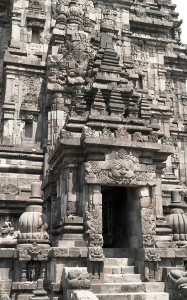 Porta da frente de um templo hindu — Fotografia de Stock