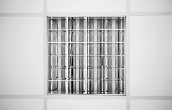 Lâmpada de escritório moderna branca — Fotografia de Stock