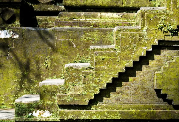 Древние ступени — стоковое фото