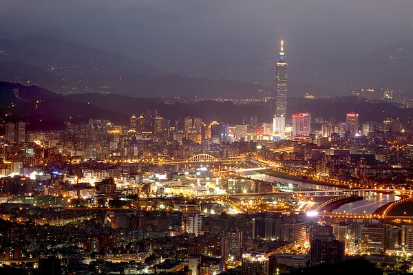 Ночные сцены города Тайбэй, Тайвань — стоковое фото