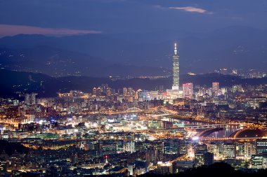 taipei city gece duygusu