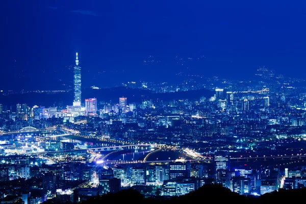 Ночное Чувство Города Тайбэй — стоковое фото