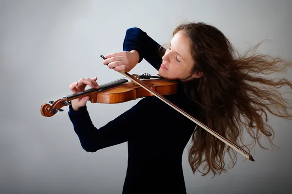 Vackra violinist — Stockfoto