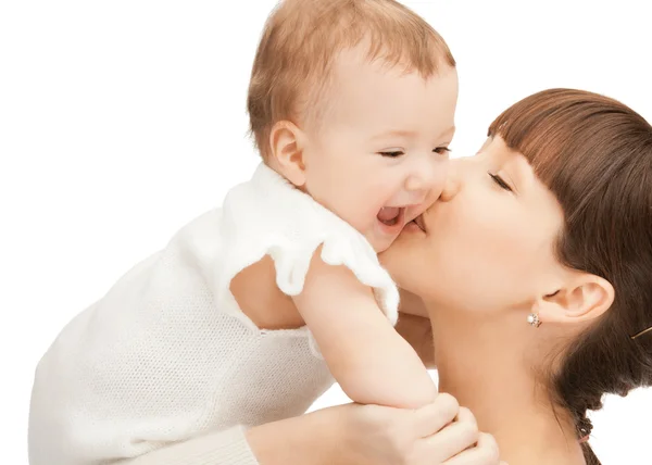 Glückliche Mutter mit entzückendem Baby — Stockfoto