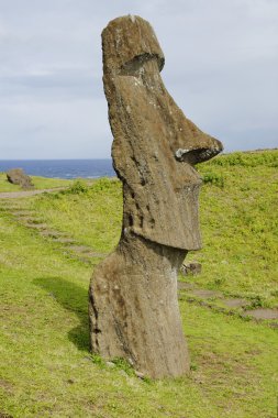 Abandoned moai clipart