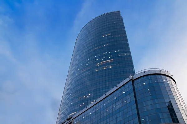Felhőkarcoló-ban forma-ból vitorla — Stock Fotó