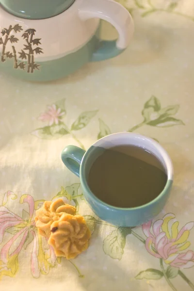 Cookie and tea — Stock Photo, Image