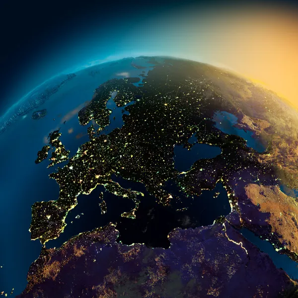 Vista nocturna de Europa desde el satélite Fotos de stock libres de derechos