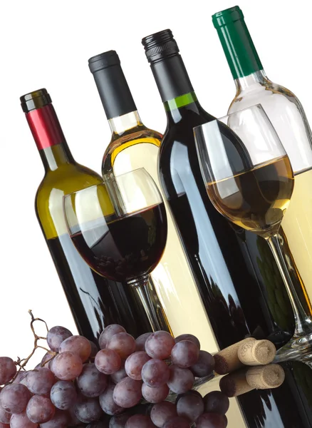 Botellas, vasos y uvas —  Fotos de Stock