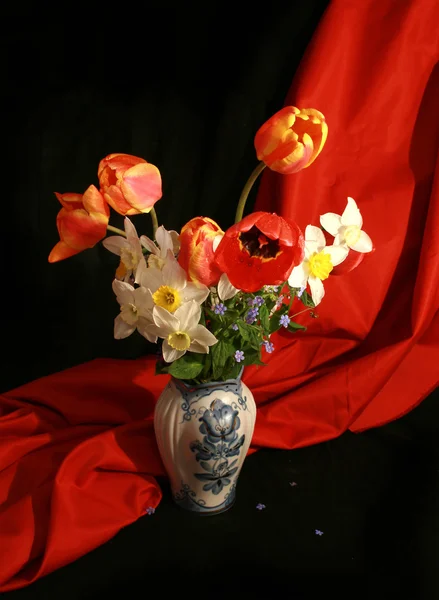 stock image Bouquet of tulips with narcissuses