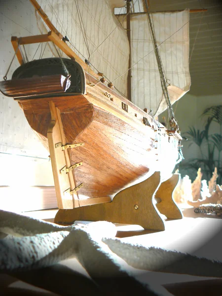Schiffsmodell aus Holz — Stockfoto