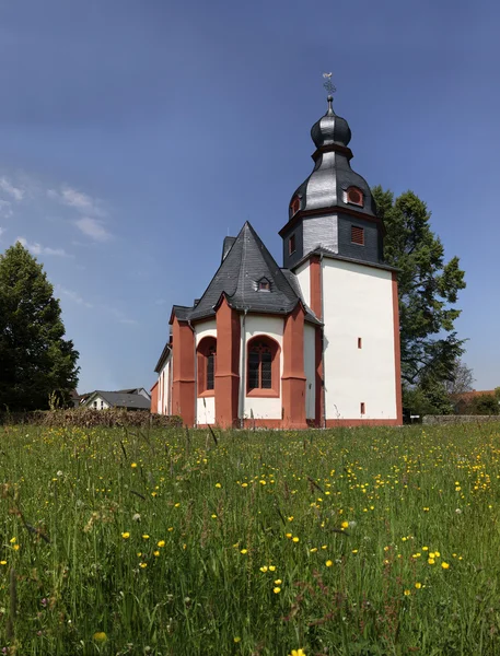 Iglesia del pueblo en el Taunus — Foto de Stock