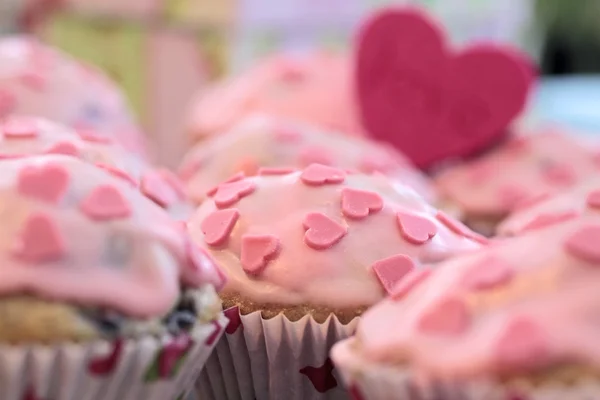 Muffin al cuore rosa — Foto Stock
