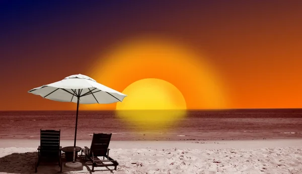 Stranden och solnedgången — Stockfoto
