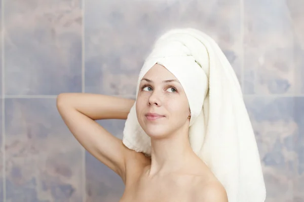 Žena s ručníkem — Stock fotografie