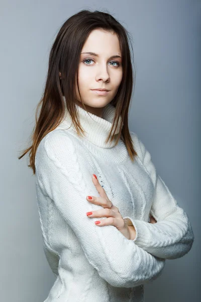 Porträtt av en vacker kvinnlig modell — Stockfoto