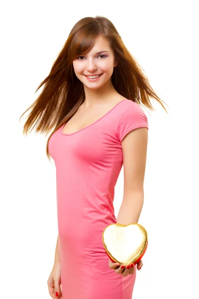 Frau Mit Fliegendem Haar Hält Herzförmige Goldschatulle — Stockfoto
