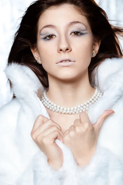 Žena s kreativní zimní make-up — Stock fotografie
