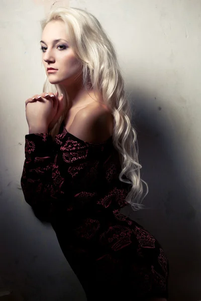 Blond kobieta portret — Zdjęcie stockowe