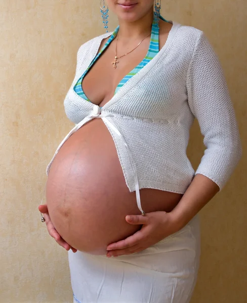 Linda chica embarazada — Foto de Stock