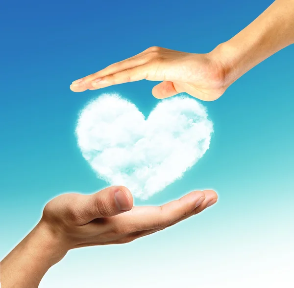 Сердце Облако Две Руки — стоковое фото