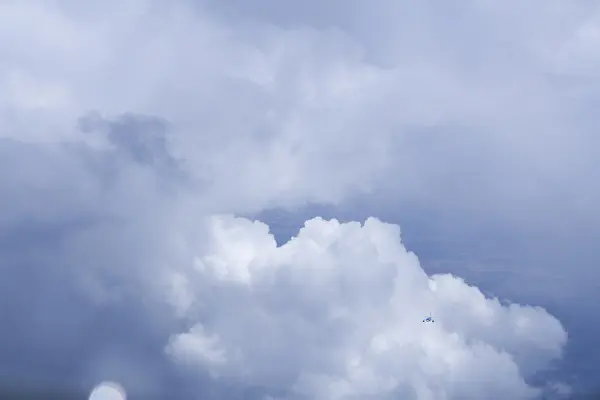 uçak gökyüzünden