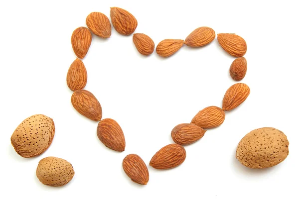 Čerstvé Chutné Mandlové Ořechy Tvoří Tvar Srdce — Stock fotografie
