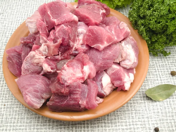 Platta av rå kött — Stockfoto