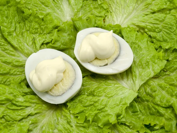 Two Boiled Eggs Watered Mayonnaise Leaves Green Salad — Stock Photo, Image